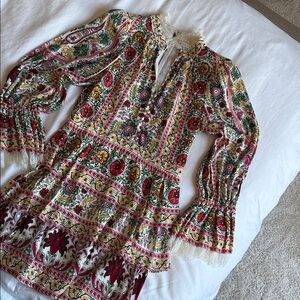 Alice + Olivia Lace Trim Detail